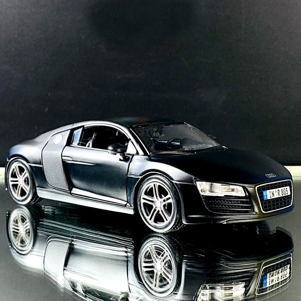Maisto Audi R8 Black – 1:24 Scale